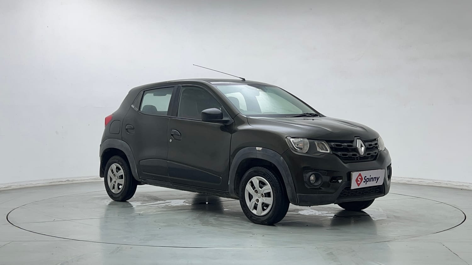 Used 2017 Renault Kwid RXT Petrol Manual exterior RIGHT FRONT CORNER VIEW