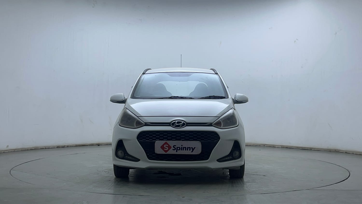 Used 2019 Hyundai Grand i10 Sportz AT 1.2 Kappa VTVT Petrol Automatic exterior FRONT VIEW
