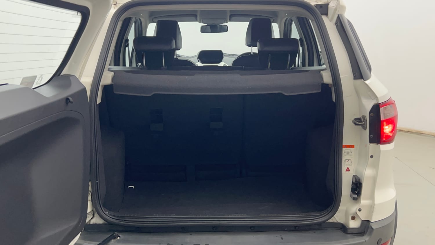 Used 2017 Ford EcoSport Titanium 1.5L TDCi Diesel Manual interior DICKY INSIDE VIEW