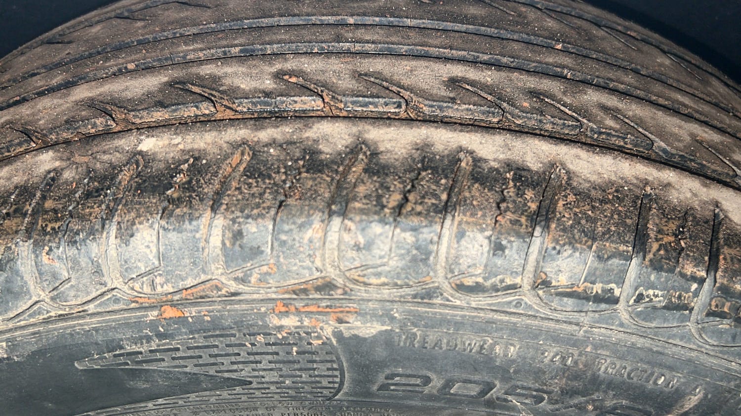 Used 2017 Ford EcoSport Titanium 1.5L TDCi Diesel Manual tyres RIGHT REAR TYRE TREAD VIEW