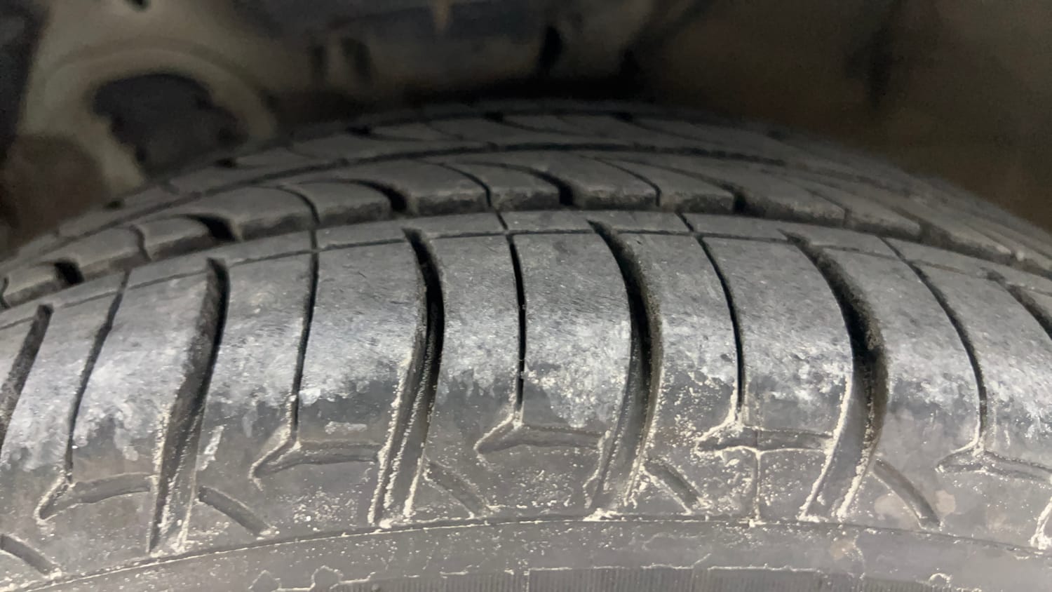 Used 2016 Hyundai Verna 1.6 VTVT SX AT Petrol Automatic tyres LEFT FRONT TYRE TREAD VIEW