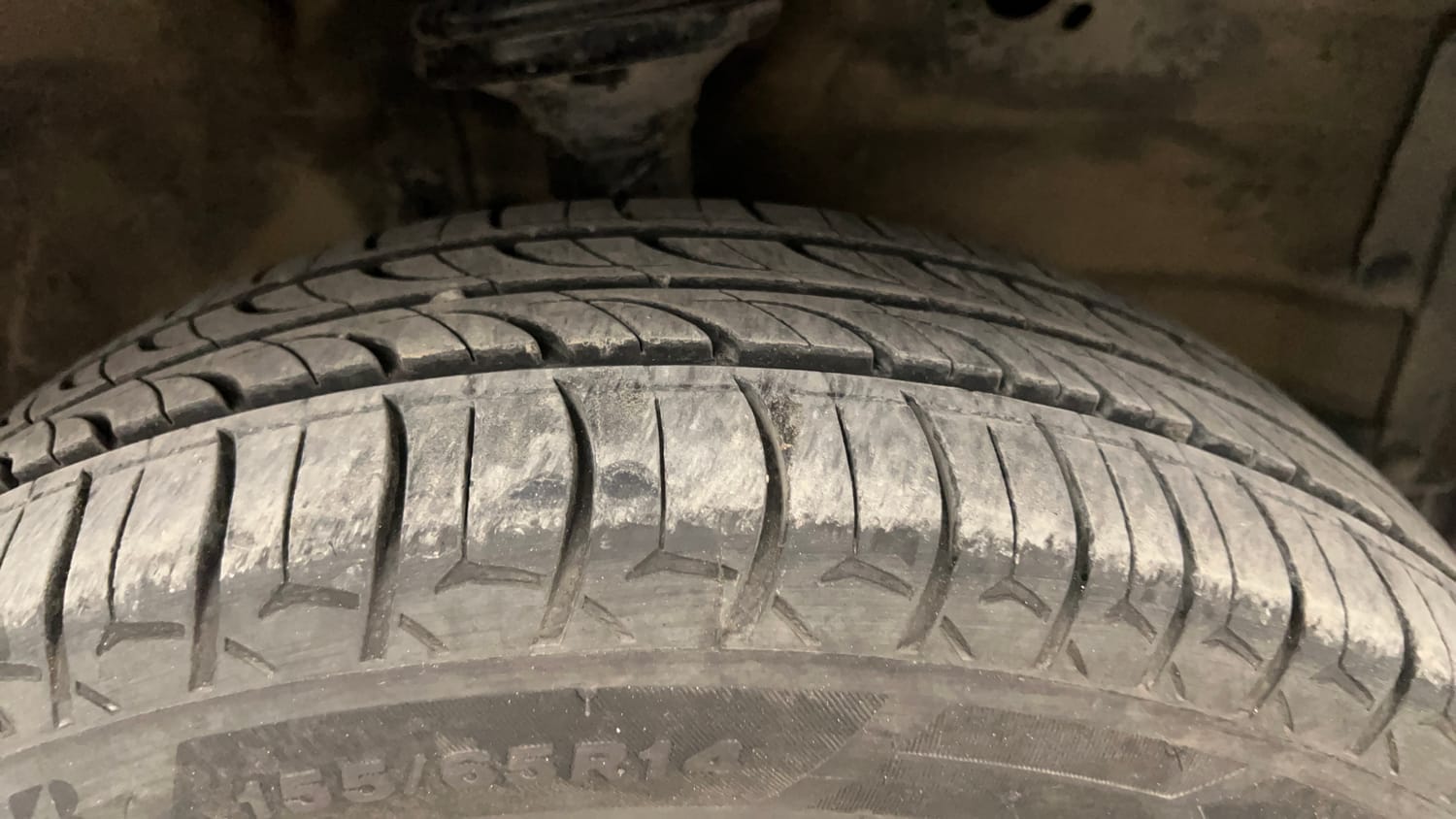Used 2018 Maruti Suzuki Wagon R VXI Petrol Manual tyres RIGHT FRONT TYRE TREAD VIEW