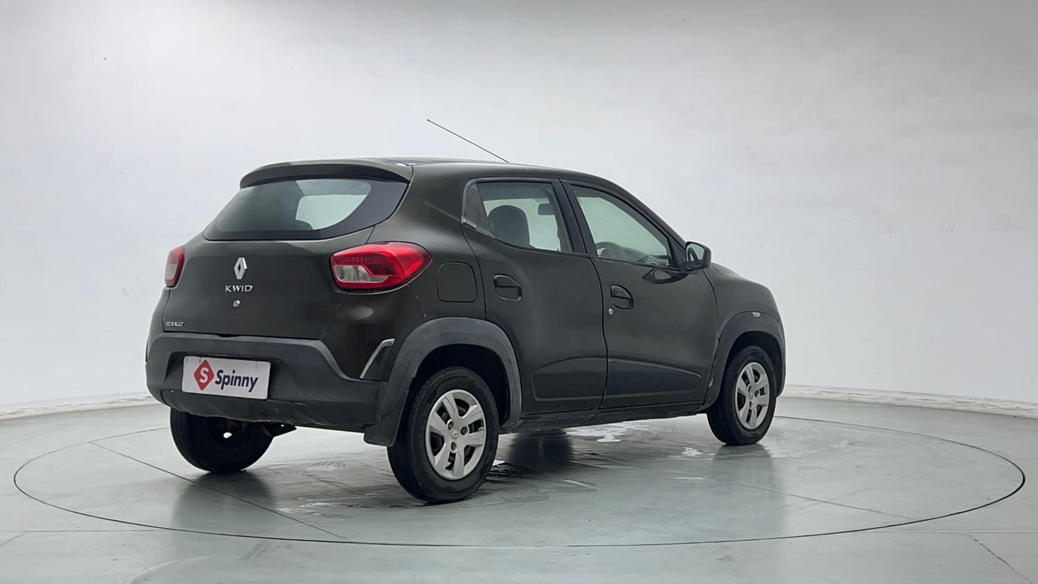 Used 2017 Renault Kwid RXT Petrol Manual exterior RIGHT REAR CORNER VIEW