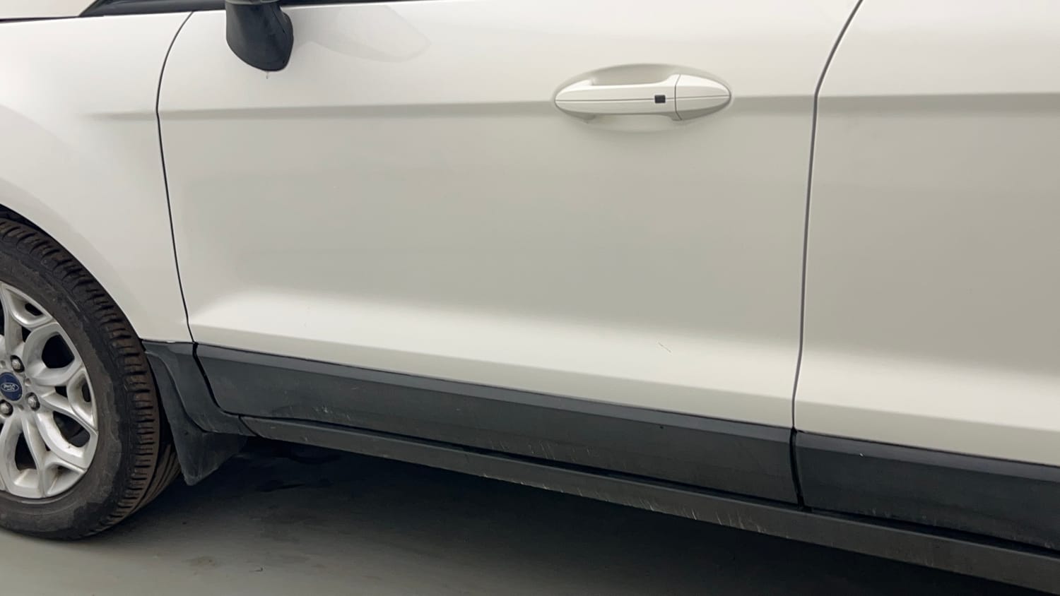 Used 2017 Ford EcoSport Titanium 1.5L TDCi Diesel Manual dents MINOR SCRATCH