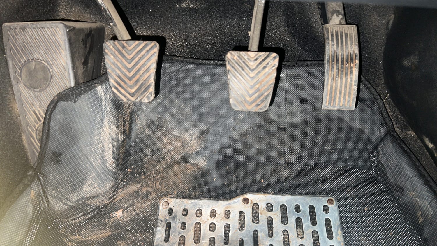 Used 2017 Hyundai Elite i20 Sportz 1.2 Petrol Manual interior PEDALS VIEW