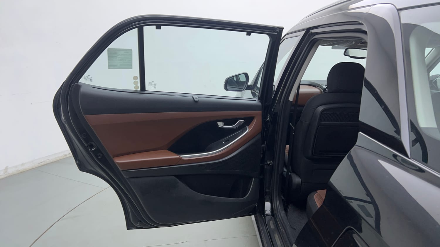 Used 2022 Hyundai Alcazar Prestige (O) 7 STR 1.5 Diesel AT Diesel Automatic interior LEFT REAR DOOR OPEN VIEW