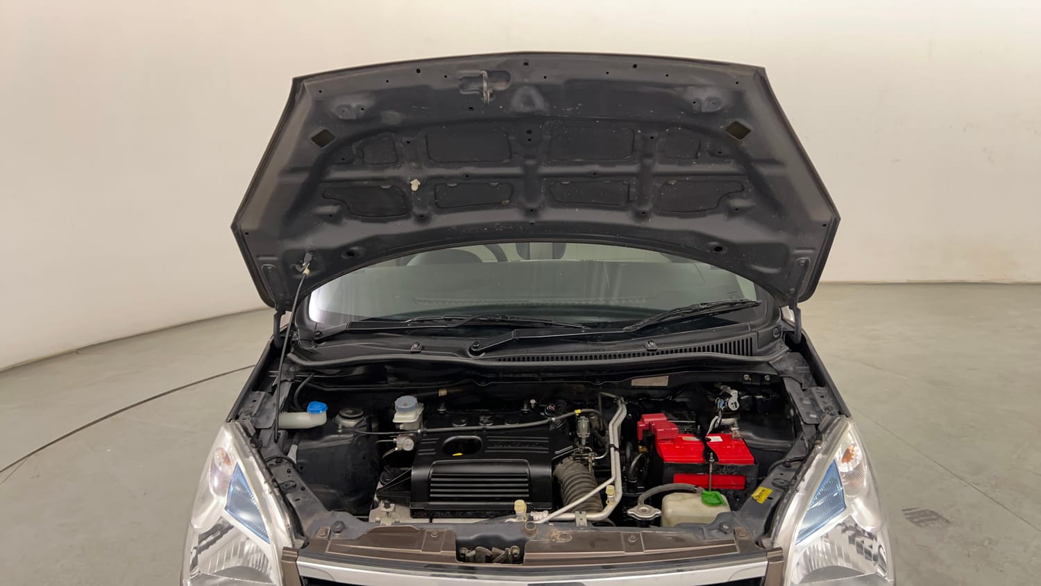 Used 2018 Maruti Suzuki Wagon R VXI Petrol Manual engine ENGINE & BONNET OPEN FRONT VIEW