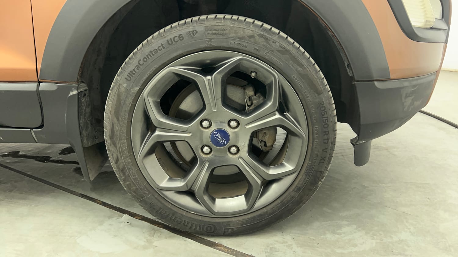 Used 2020 Ford EcoSport S Petrol Petrol Manual tyres RIGHT FRONT TYRE RIM VIEW