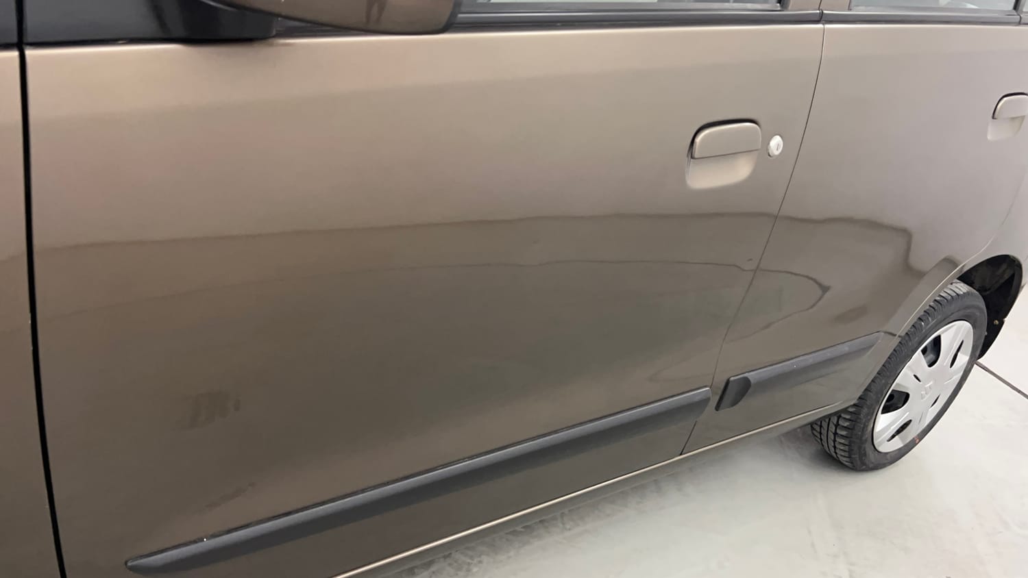 Used 2018 Maruti Suzuki Wagon R VXI Petrol Manual dents MINOR DENT