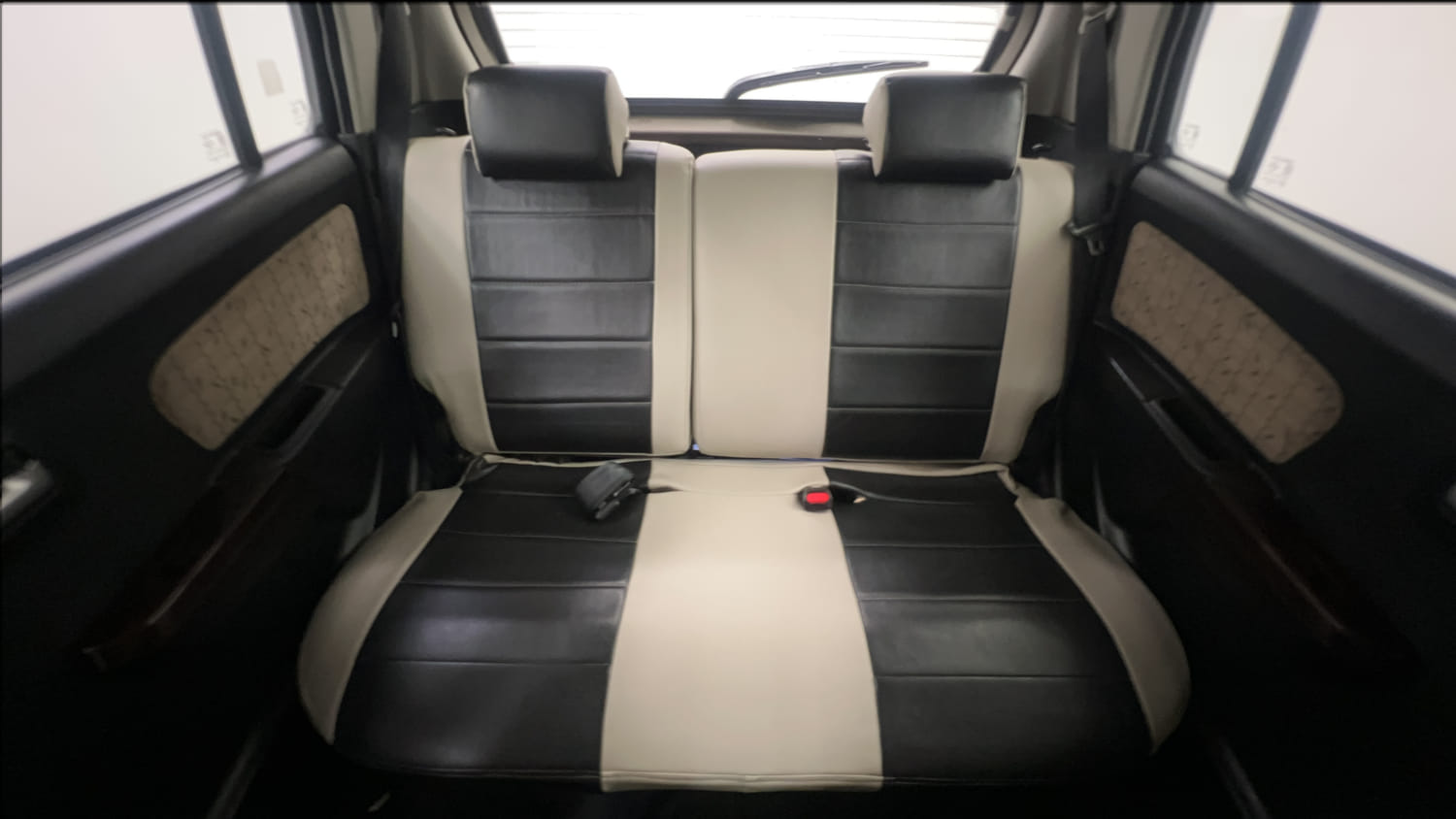 Used 2018 Maruti Suzuki Wagon R VXI Petrol Manual interior REAR SEAT CONDITION VIEW