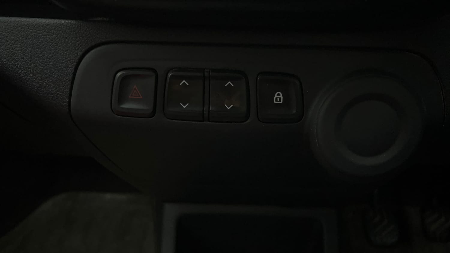Used 2017 Renault Kwid RXT Petrol Manual top_features Power windows