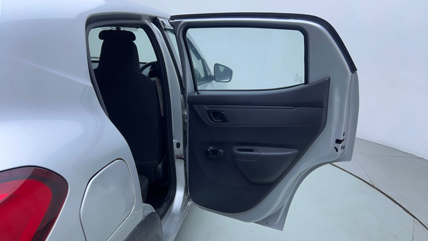 Used 2017 Renault Kwid 1.0 RXT AMT Petrol Automatic interior RIGHT REAR DOOR OPEN VIEW