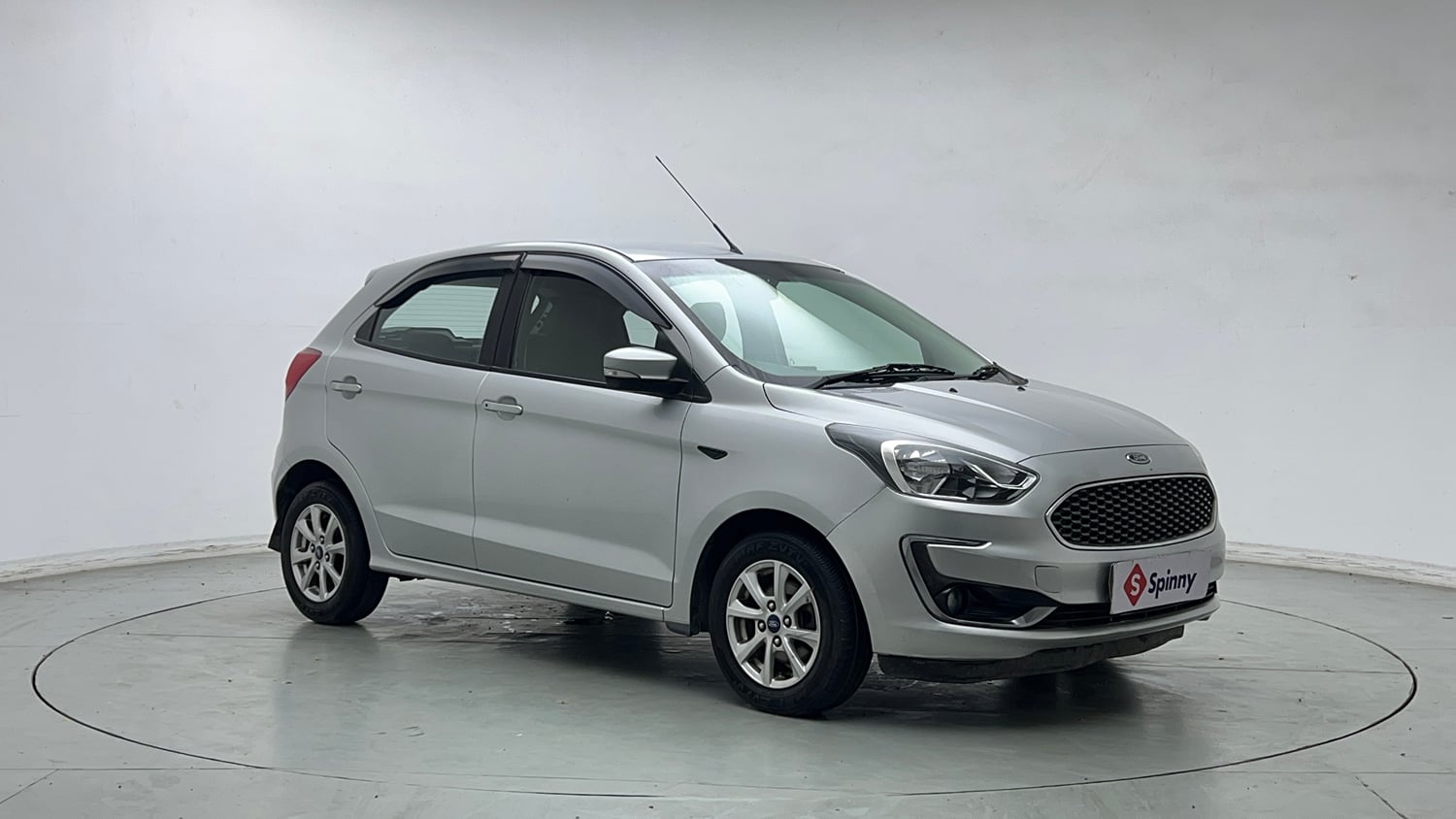 Used 2019 Ford Figo Titanium 1.2 Ti-VCT MT Petrol Manual exterior RIGHT FRONT CORNER VIEW