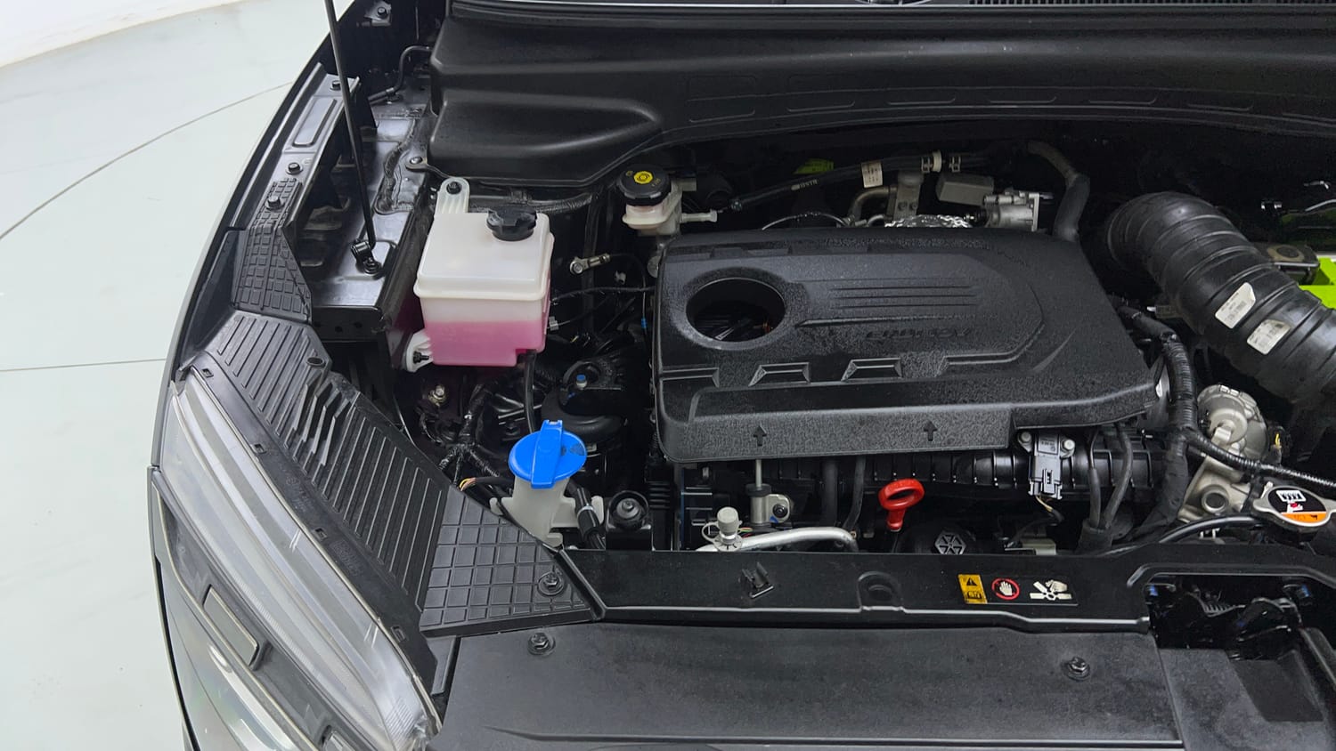 Used 2022 Hyundai Alcazar Prestige (O) 7 STR 1.5 Diesel AT Diesel Automatic engine ENGINE RIGHT SIDE VIEW
