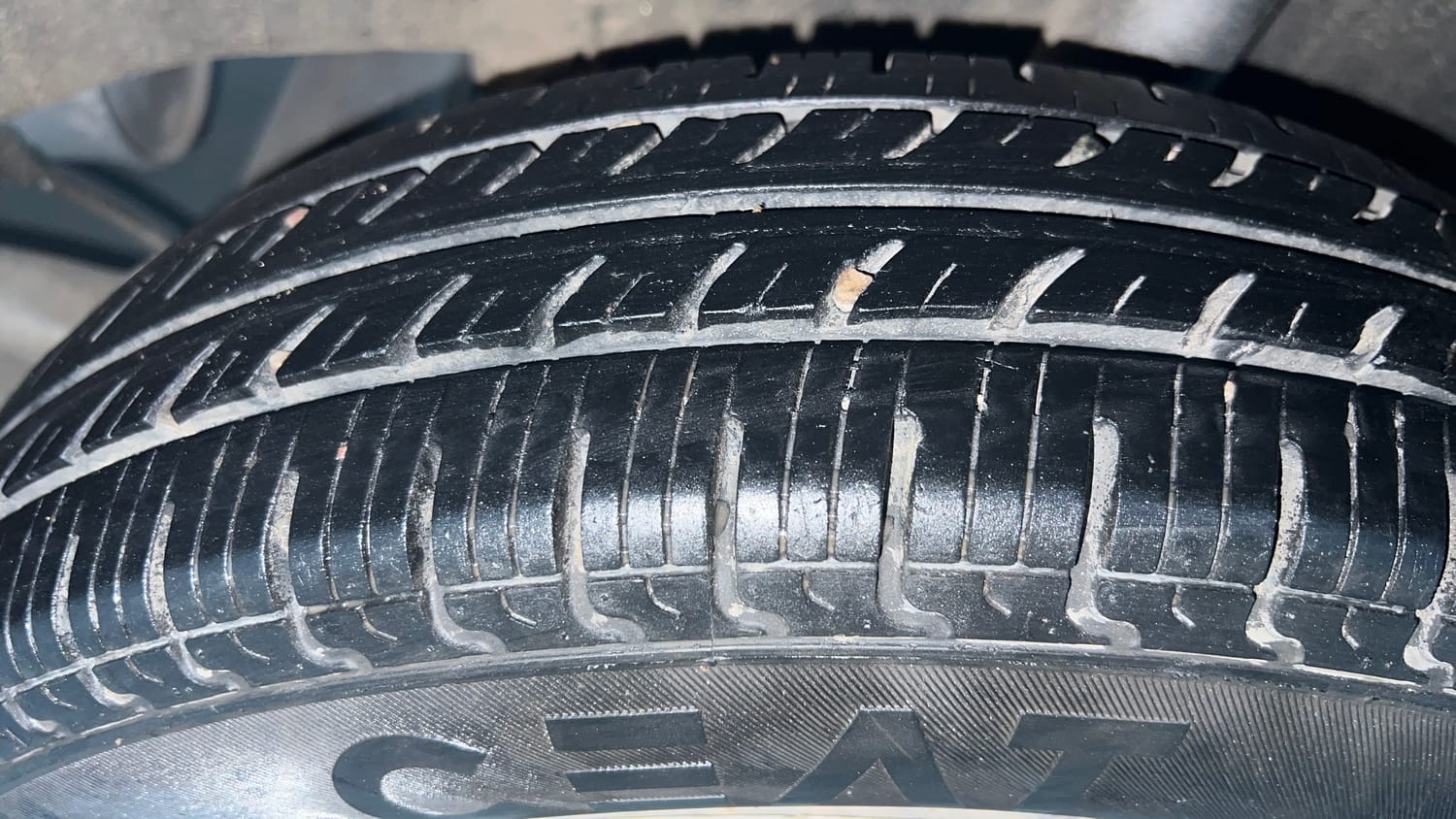 Used 2019 Datsun Redi-GO T (O) Petrol Manual tyres LEFT REAR TYRE TREAD VIEW