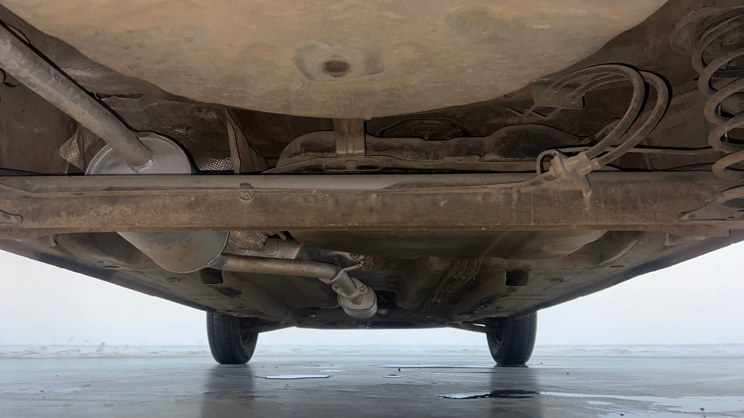 Used 2019 Datsun Redi-GO T (O) Petrol Manual extra REAR UNDERBODY VIEW (TAKEN FROM REAR)