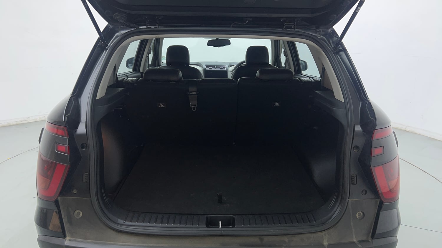 Used 2023 Hyundai Creta SX 1.5 Diesel Diesel Manual interior DICKY INSIDE VIEW