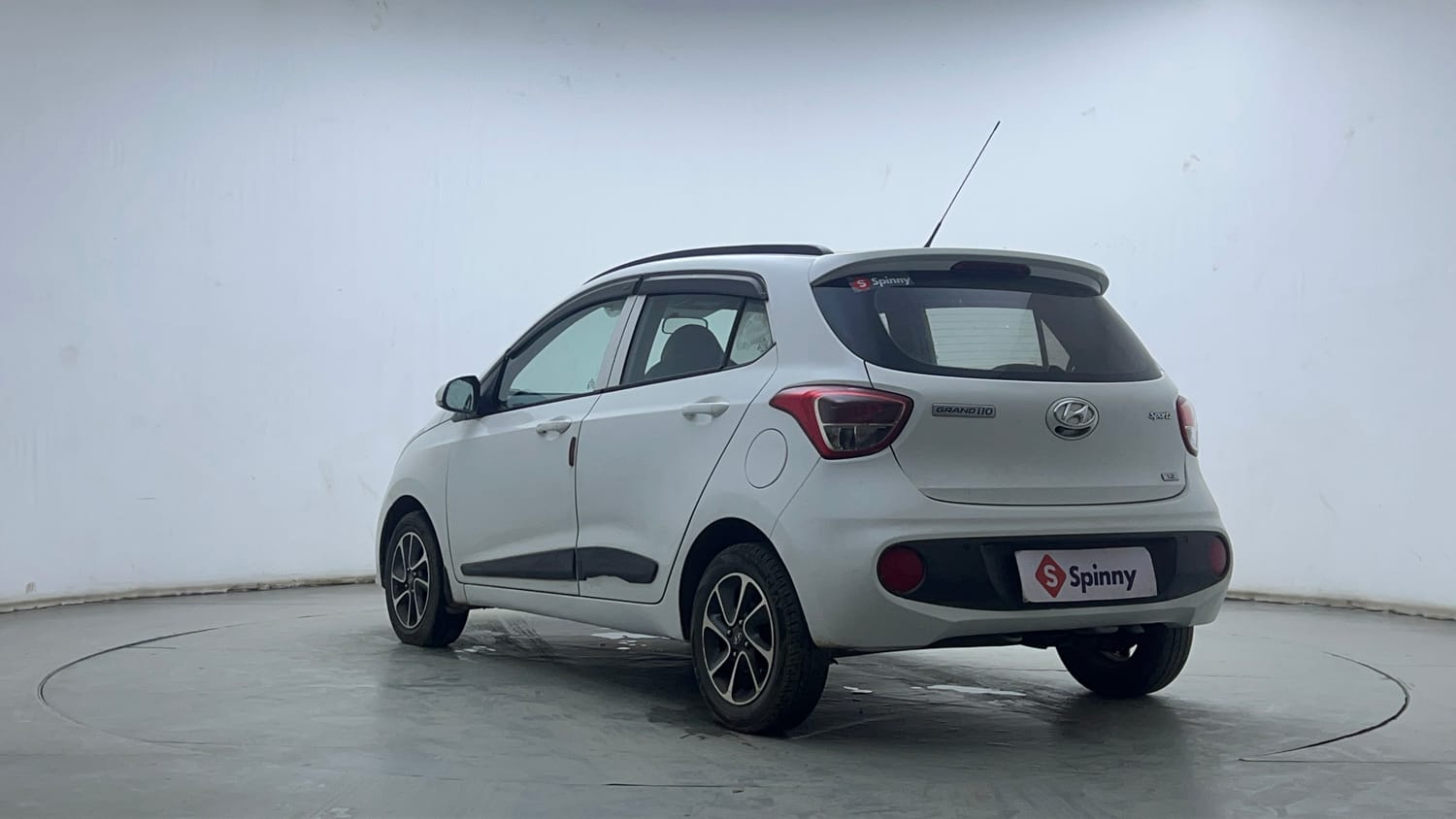 Used 2019 Hyundai Grand i10 Sportz AT 1.2 Kappa VTVT Petrol Automatic exterior LEFT REAR CORNER VIEW