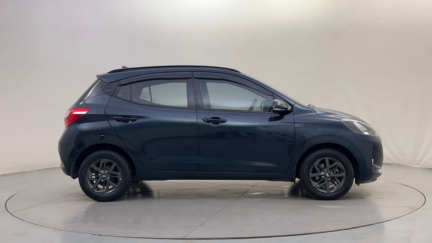 Used 2019 Hyundai Grand i10 Nios Sportz 1.2 Kappa VTVT Petrol Manual exterior RIGHT SIDE VIEW