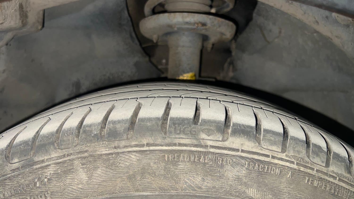 Used 2020 Ford EcoSport S Petrol Petrol Manual tyres LEFT FRONT TYRE TREAD VIEW
