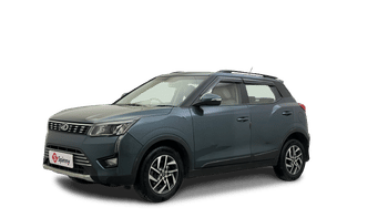 Used 2023 Mahindra XUV 300 W8 (O) 1.2 Petrol AMT Petrol Automatic Image