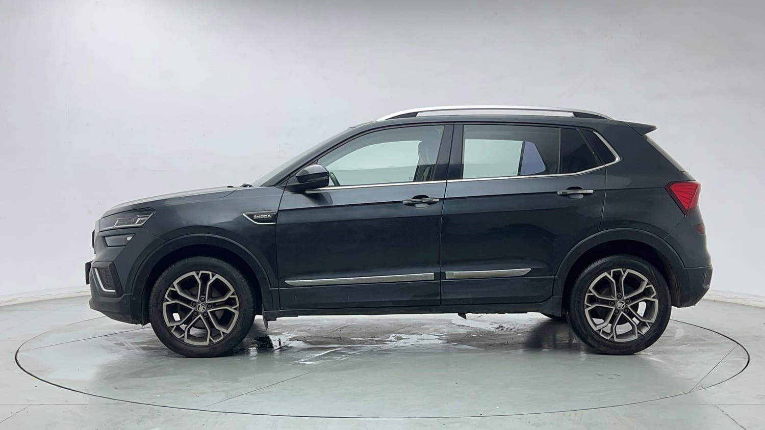 2021 Skoda Kushaq Style 1.0L TSI MT-1