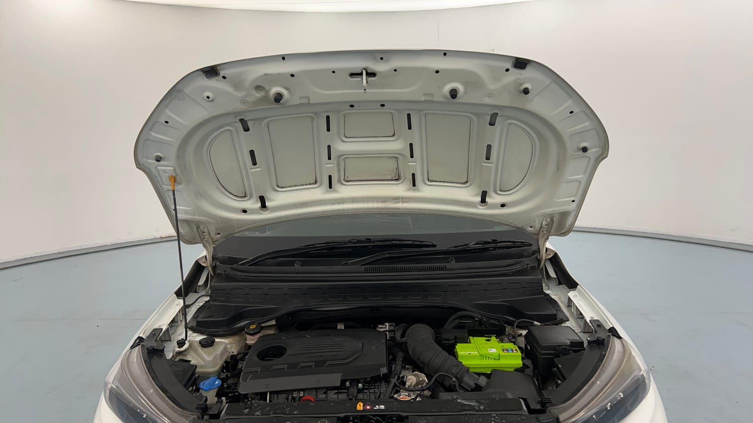Used 2021 Kia Sonet GTX Plus 1.5 AT Diesel Automatic engine ENGINE & BONNET OPEN FRONT VIEW