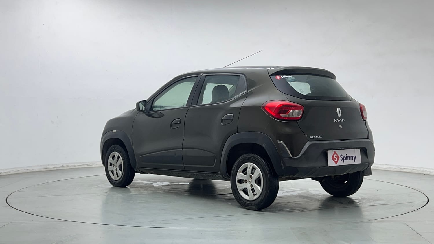 Used 2017 Renault Kwid RXT Petrol Manual exterior LEFT REAR CORNER VIEW