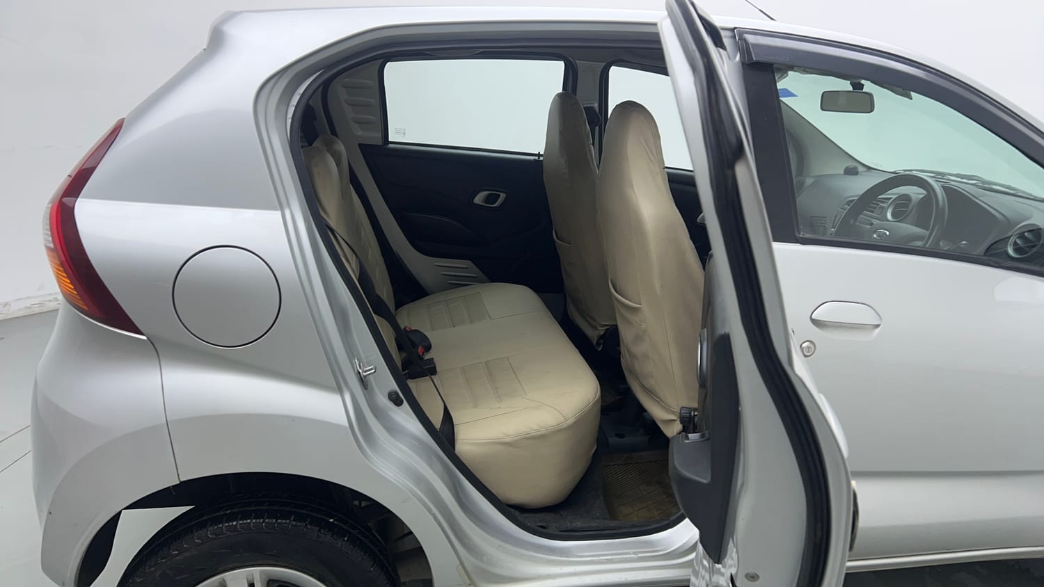 Used 2019 Datsun Redi-GO T (O) Petrol Manual interior RIGHT SIDE REAR DOOR CABIN VIEW