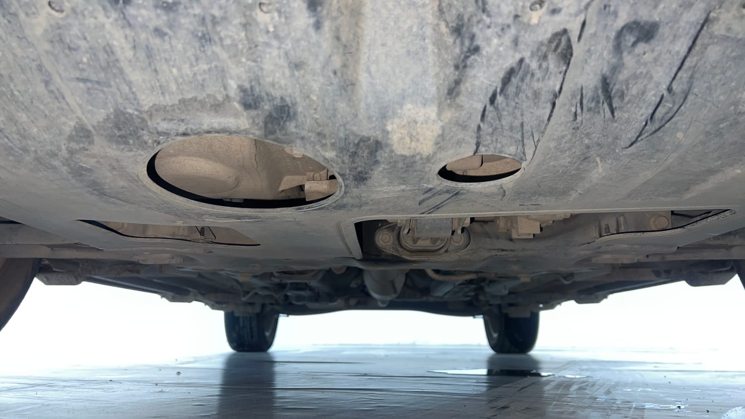 Used 2023 Hyundai Creta SX 1.5 Diesel Diesel Manual extra FRONT LEFT UNDERBODY VIEW