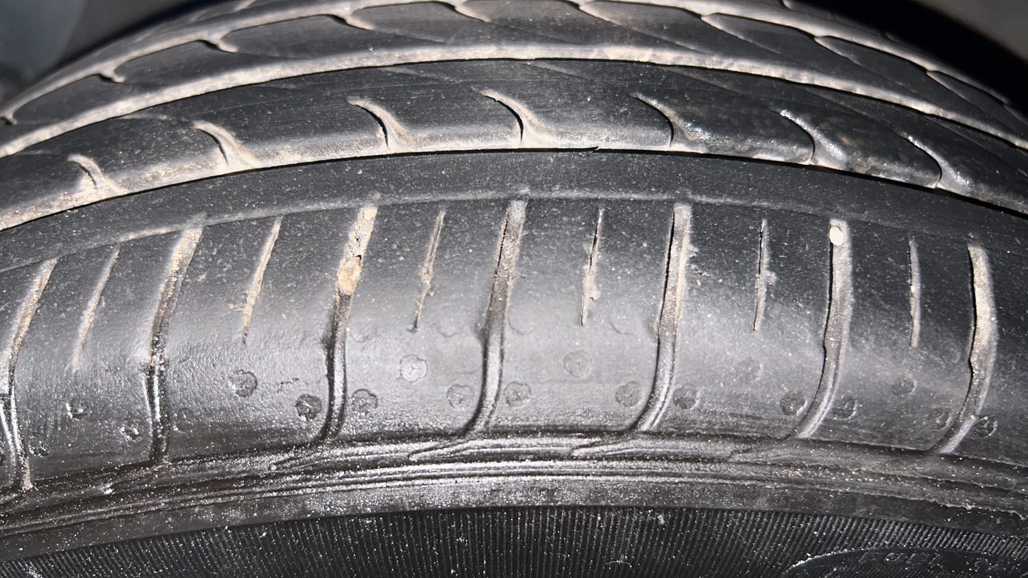Used 2019 Hyundai Grand i10 Nios Sportz 1.2 Kappa VTVT Petrol Manual tyres LEFT FRONT TYRE TREAD VIEW