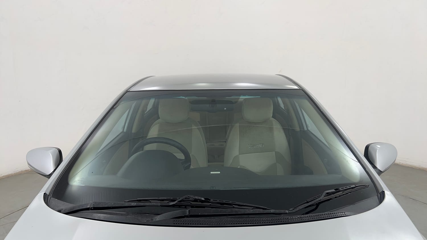Used 2016 Hyundai Verna 1.6 VTVT SX AT Petrol Automatic exterior FRONT WINDSHIELD VIEW