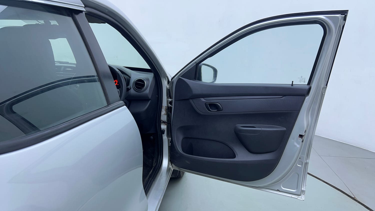 Used 2017 Renault Kwid 1.0 RXT AMT Petrol Automatic interior RIGHT FRONT DOOR OPEN VIEW