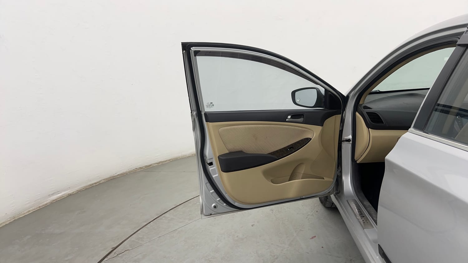 Used 2016 Hyundai Verna 1.6 VTVT SX AT Petrol Automatic interior LEFT FRONT DOOR OPEN VIEW