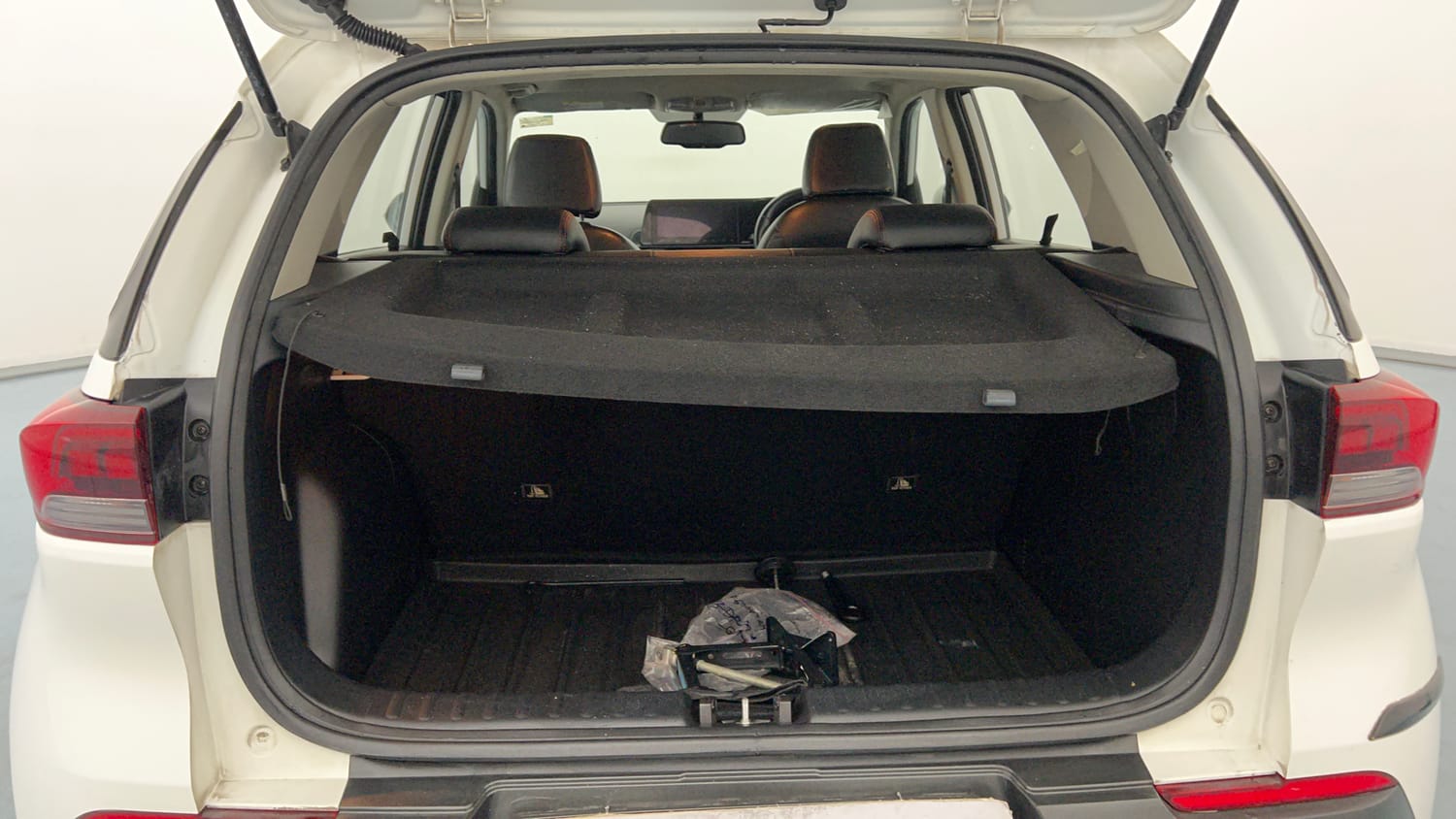 Used 2021 Kia Sonet GTX Plus 1.5 AT Diesel Automatic interior DICKY INSIDE VIEW