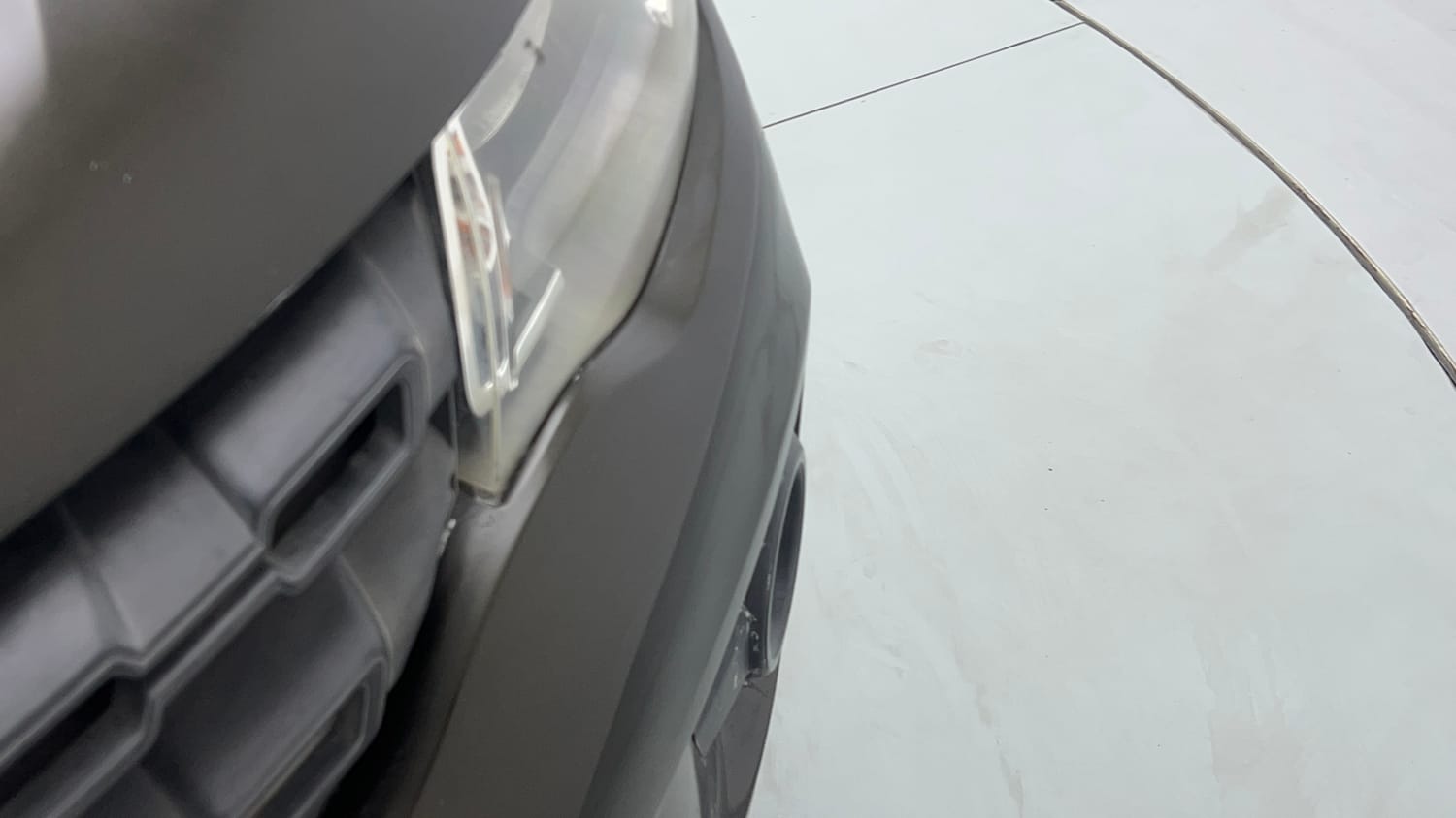 Used 2017 Renault Kwid RXT Petrol Manual dents MINOR SCRATCH