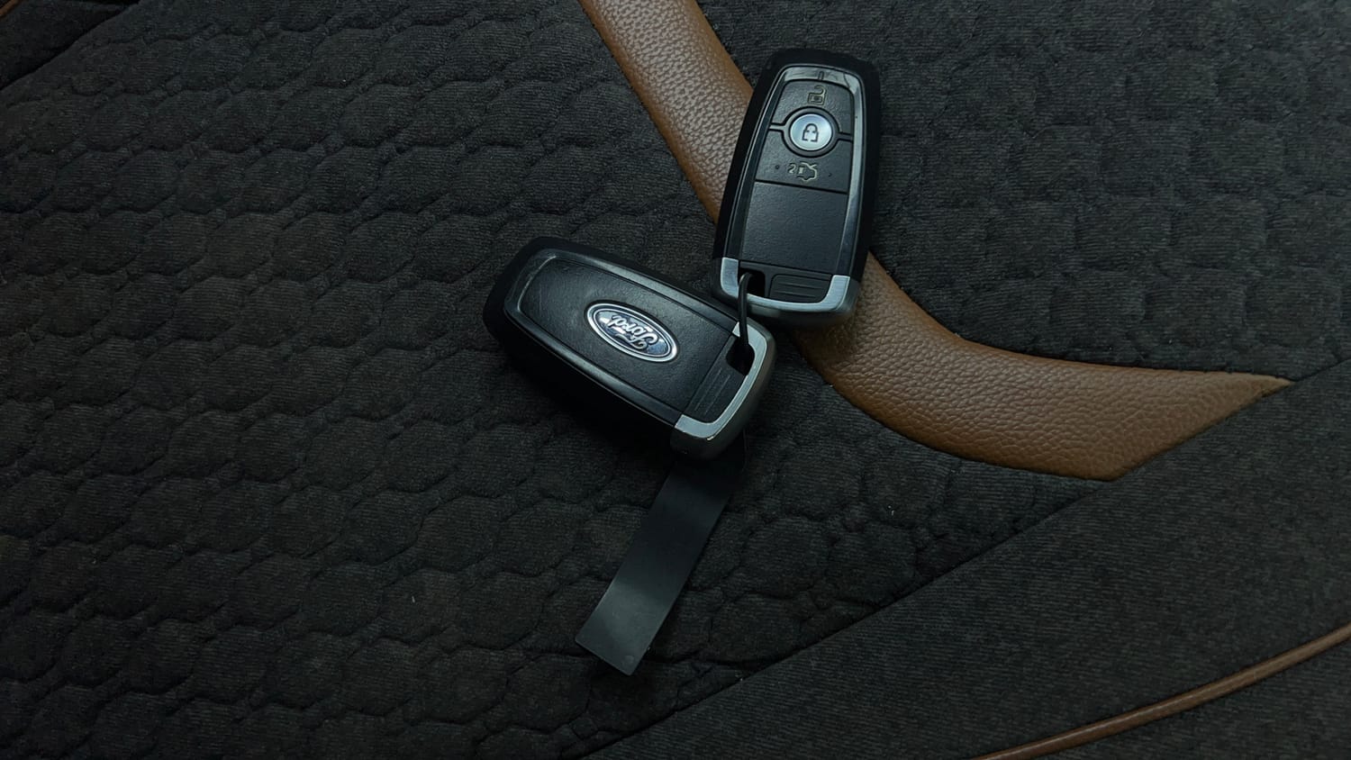 Used 2019 Ford Figo Titanium 1.2 Ti-VCT MT Petrol Manual extra CAR KEY VIEW