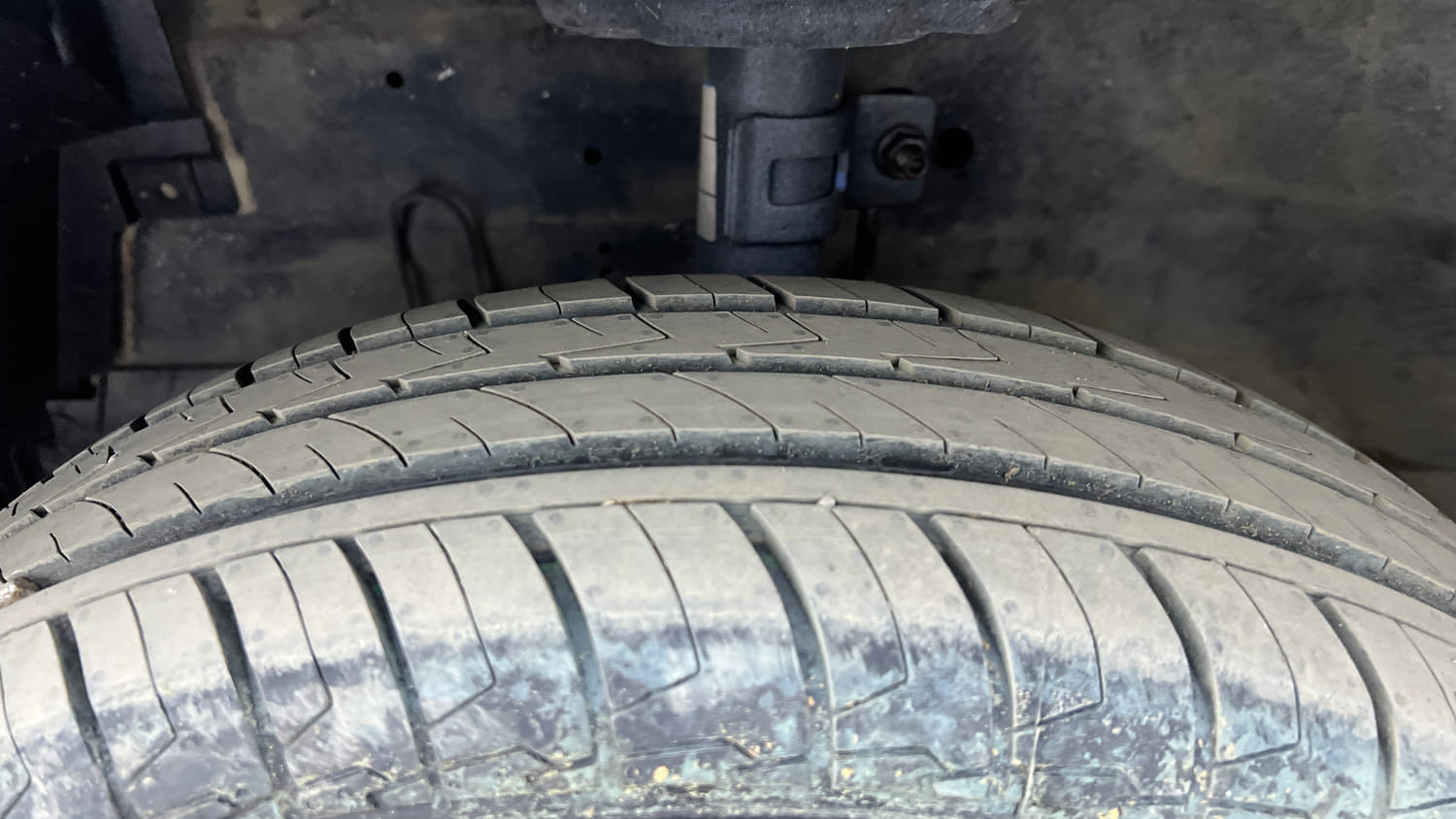 Used 2012 Maruti Suzuki Swift Dzire VXI Petrol Manual tyres LEFT FRONT TYRE TREAD VIEW
