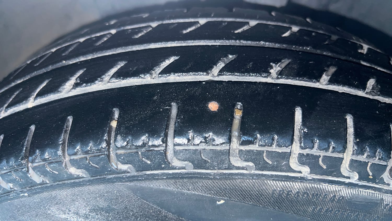 Used 2019 Datsun Redi-GO T (O) Petrol Manual tyres RIGHT FRONT TYRE TREAD VIEW