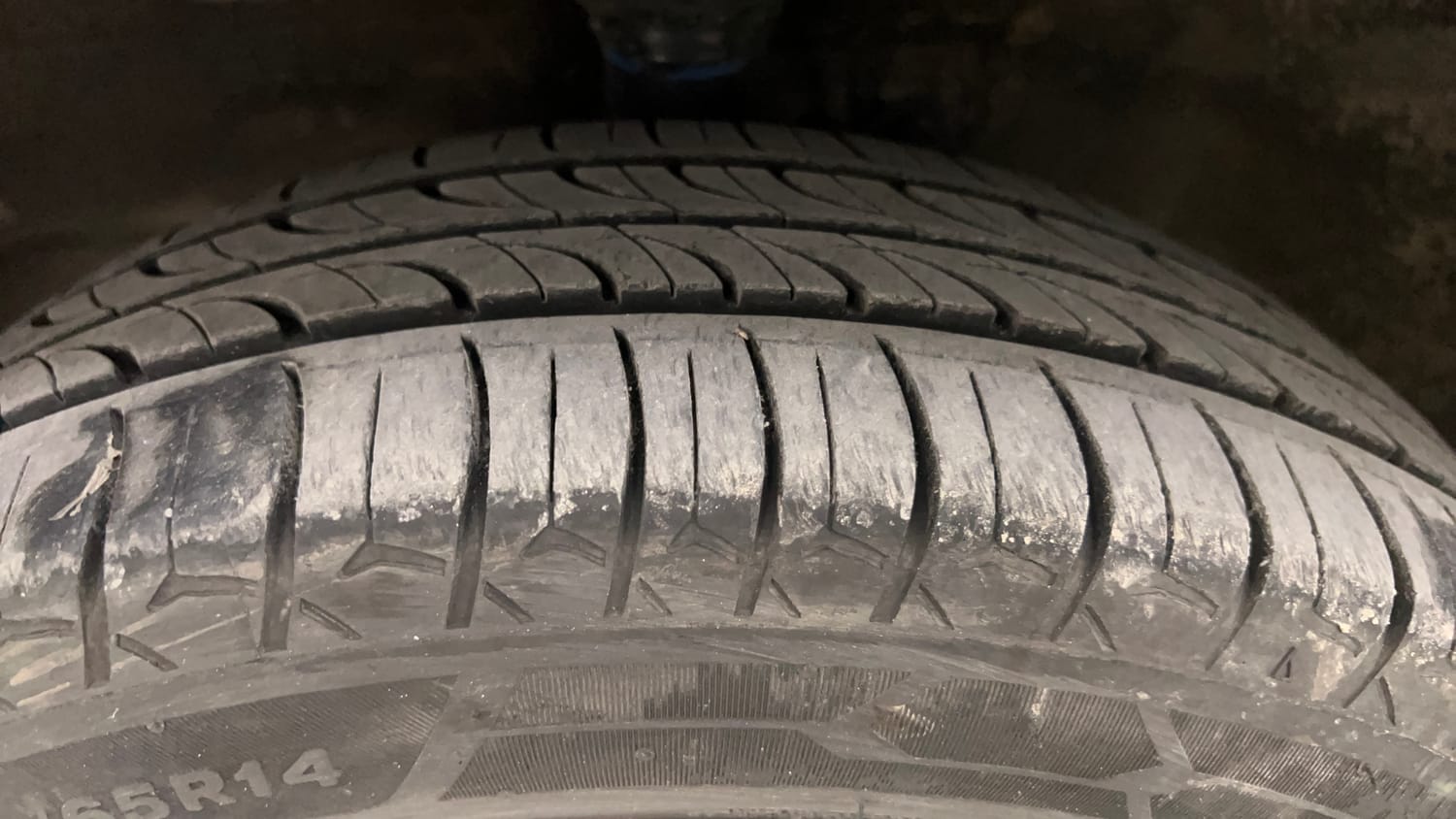 Used 2018 Maruti Suzuki Wagon R VXI Petrol Manual tyres LEFT FRONT TYRE TREAD VIEW