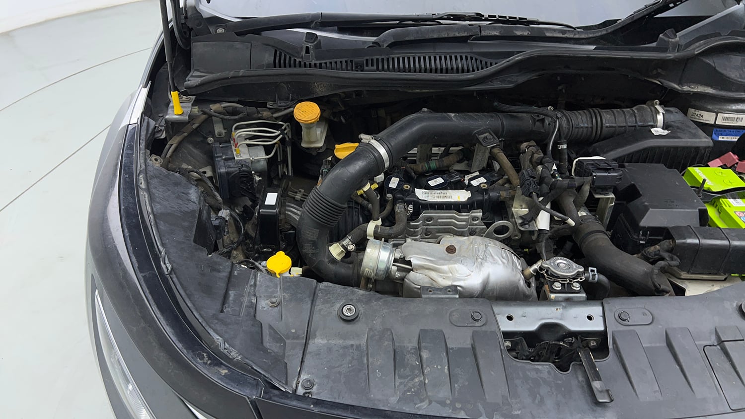 Used 2022 Tata Altroz XZ i-Turbo Petrol Petrol Manual engine ENGINE RIGHT SIDE VIEW