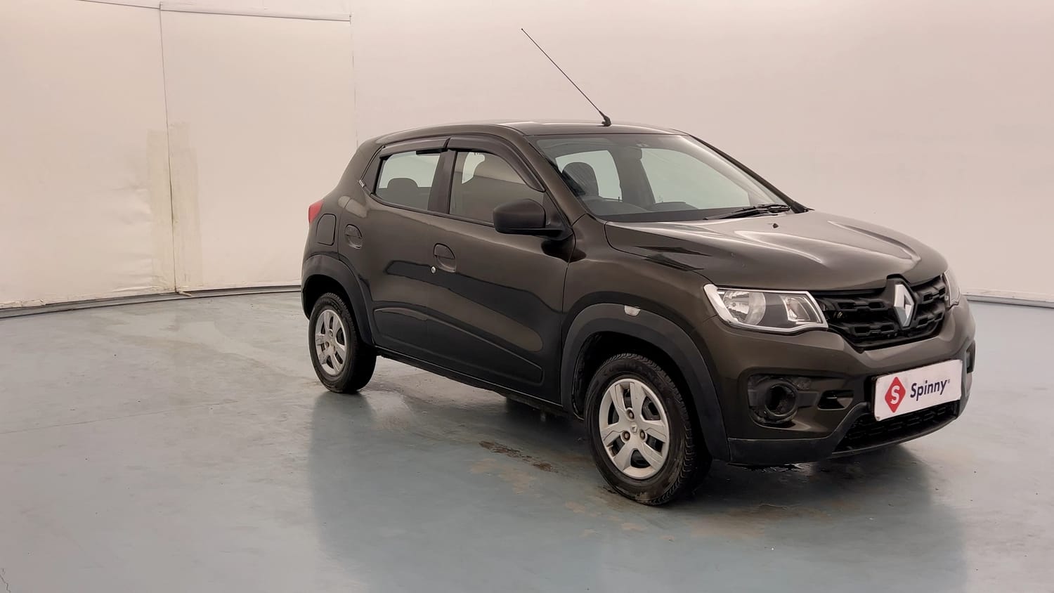 Used 2018 Renault Kwid RXL Petrol Manual exterior RIGHT FRONT CORNER VIEW