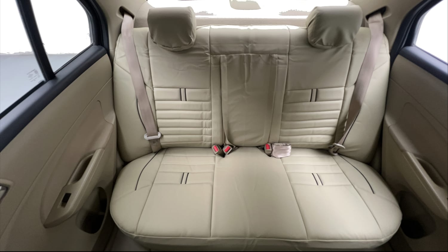 2016 Maruti Suzuki Swift Dzire VXI-23