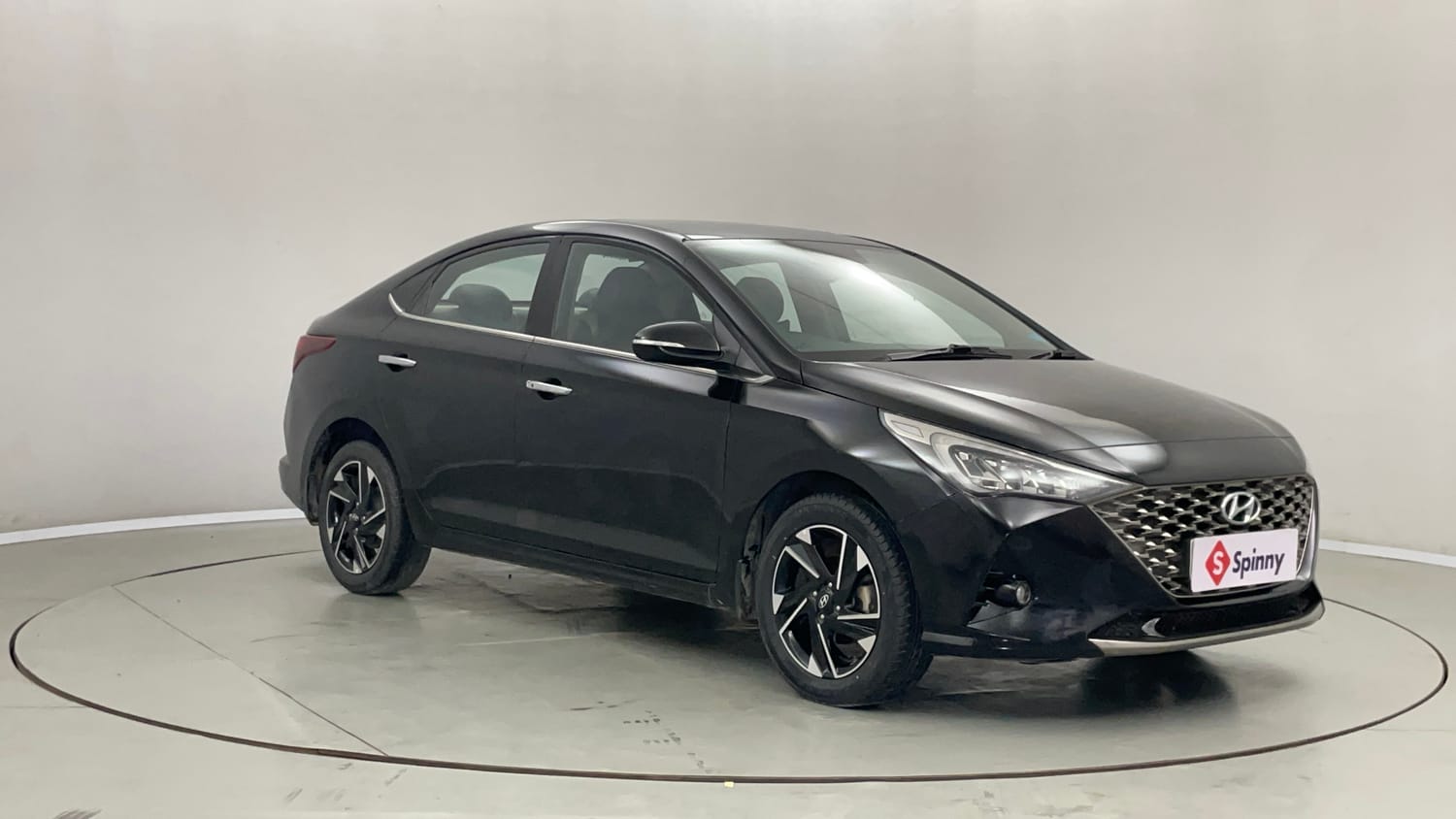 Used 2021 Hyundai Verna SX (O)1.5 MPi Petrol Manual exterior RIGHT FRONT CORNER VIEW