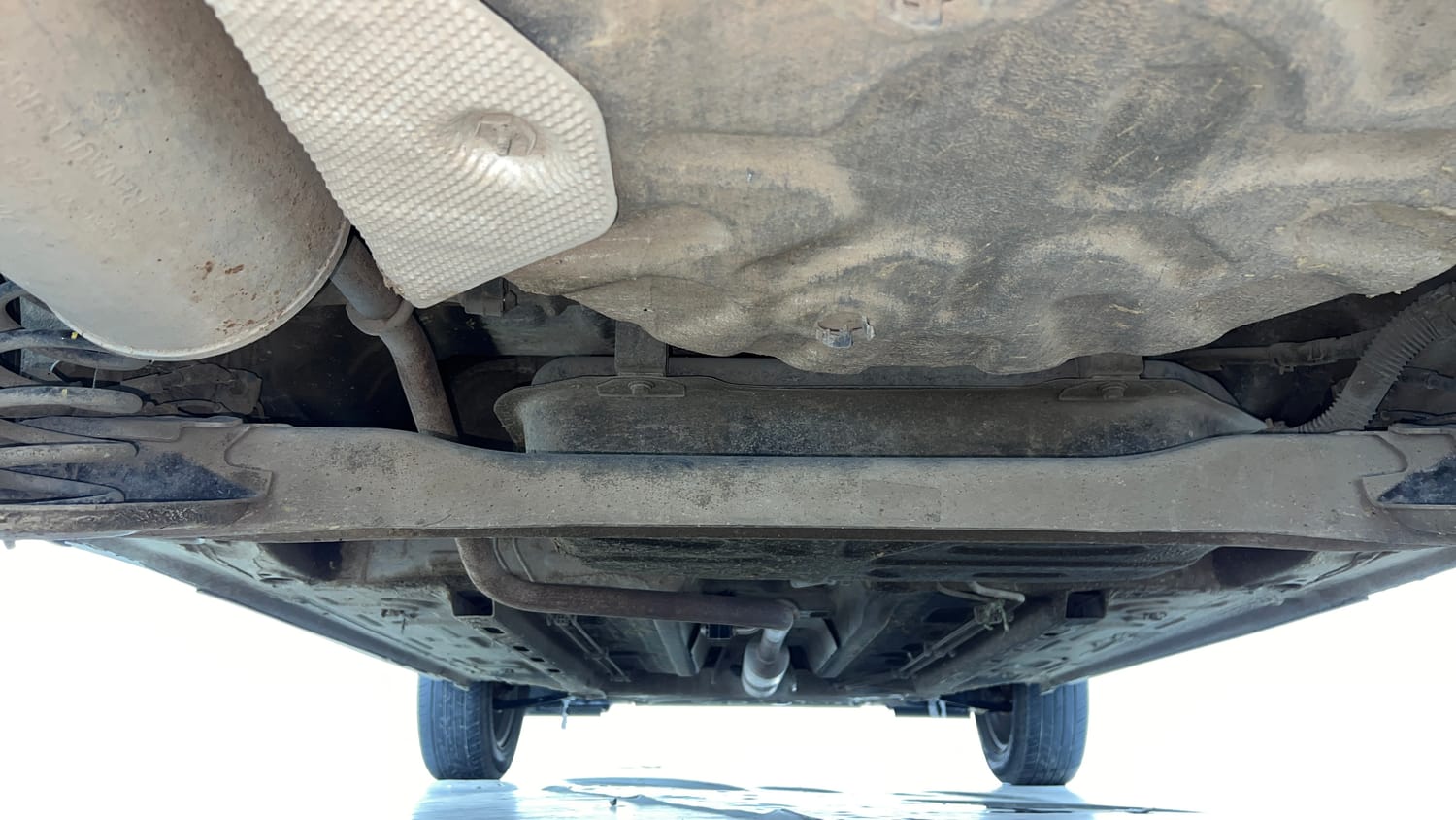 Used 2024 Nissan Magnite XE Petrol Manual extra REAR UNDERBODY VIEW (TAKEN FROM REAR)