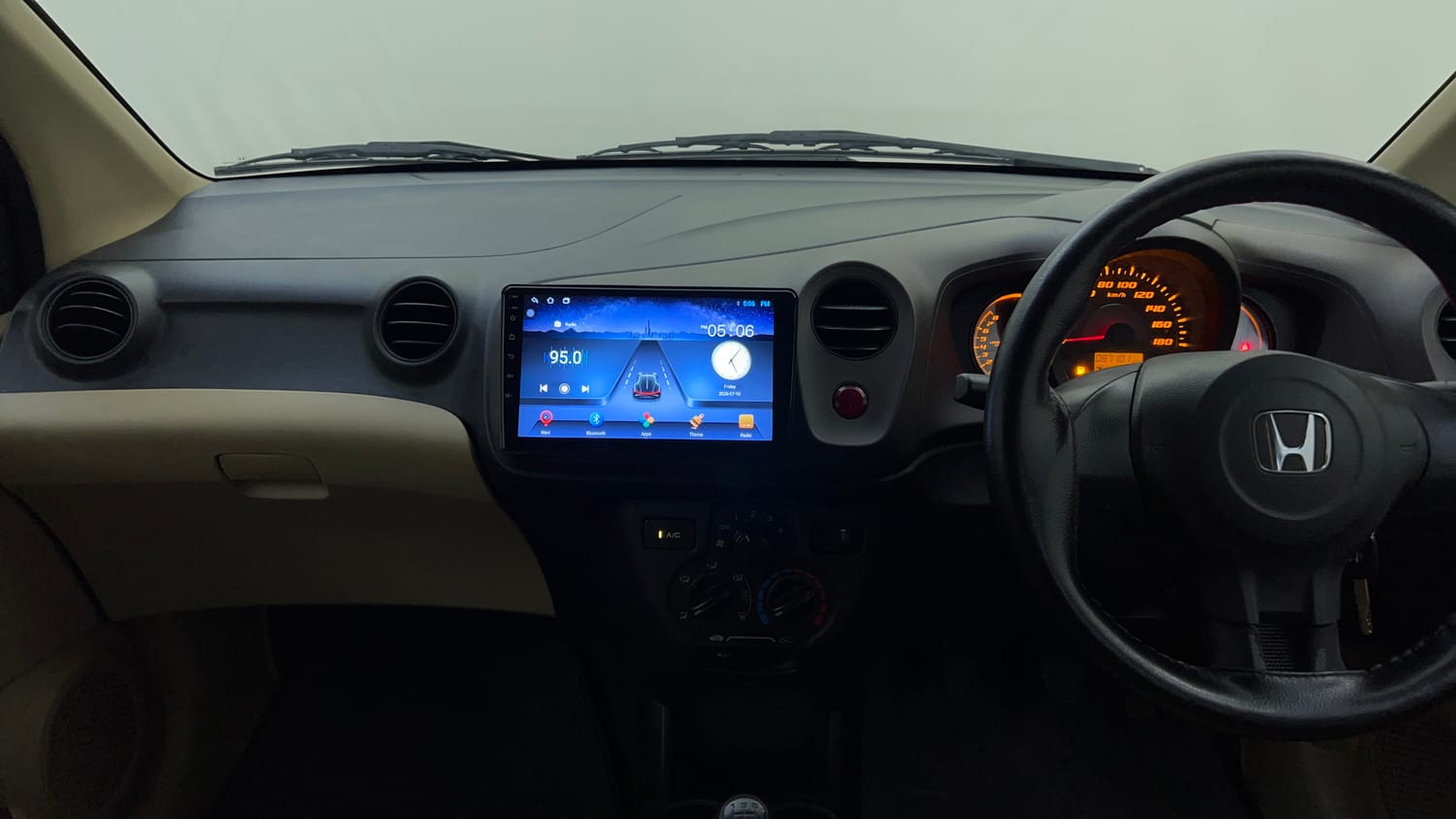 Used 2013 Honda Amaze 1.2 EX i-VTEC Petrol Manual interior MUSIC SYSTEM & AC CONTROL VIEW