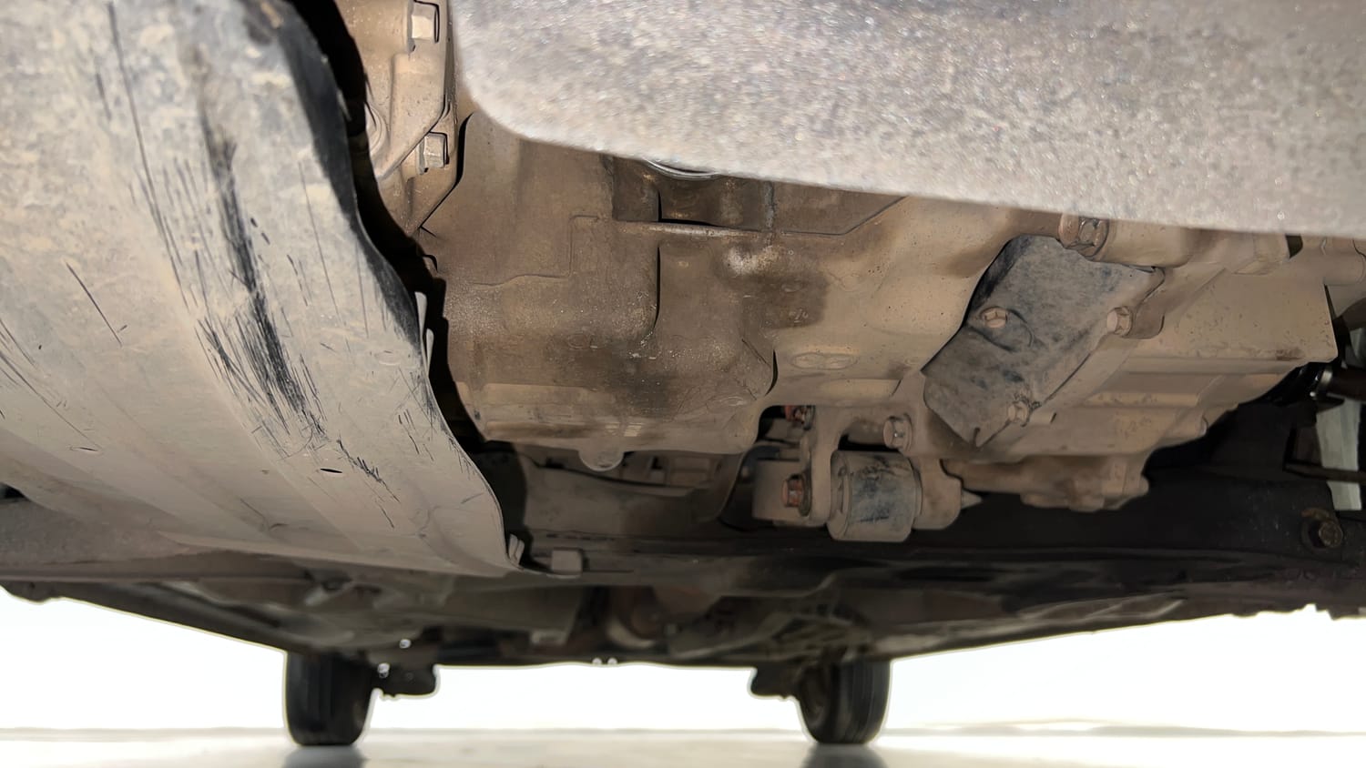 Used 2013 Honda Amaze 1.2 EX i-VTEC Petrol Manual extra FRONT LEFT UNDERBODY VIEW