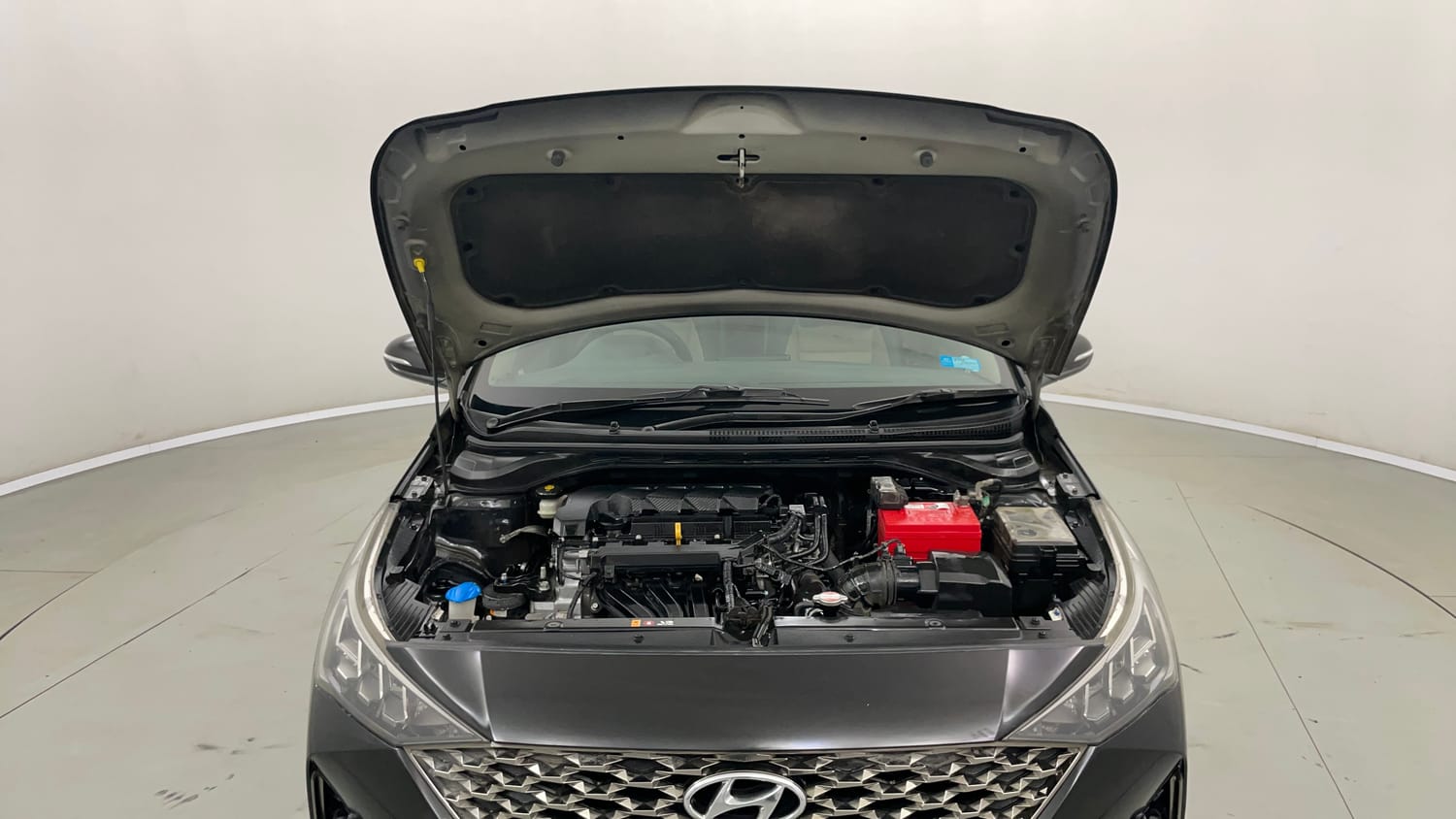 Used 2021 Hyundai Verna SX (O)1.5 MPi Petrol Manual engine ENGINE & BONNET OPEN FRONT VIEW