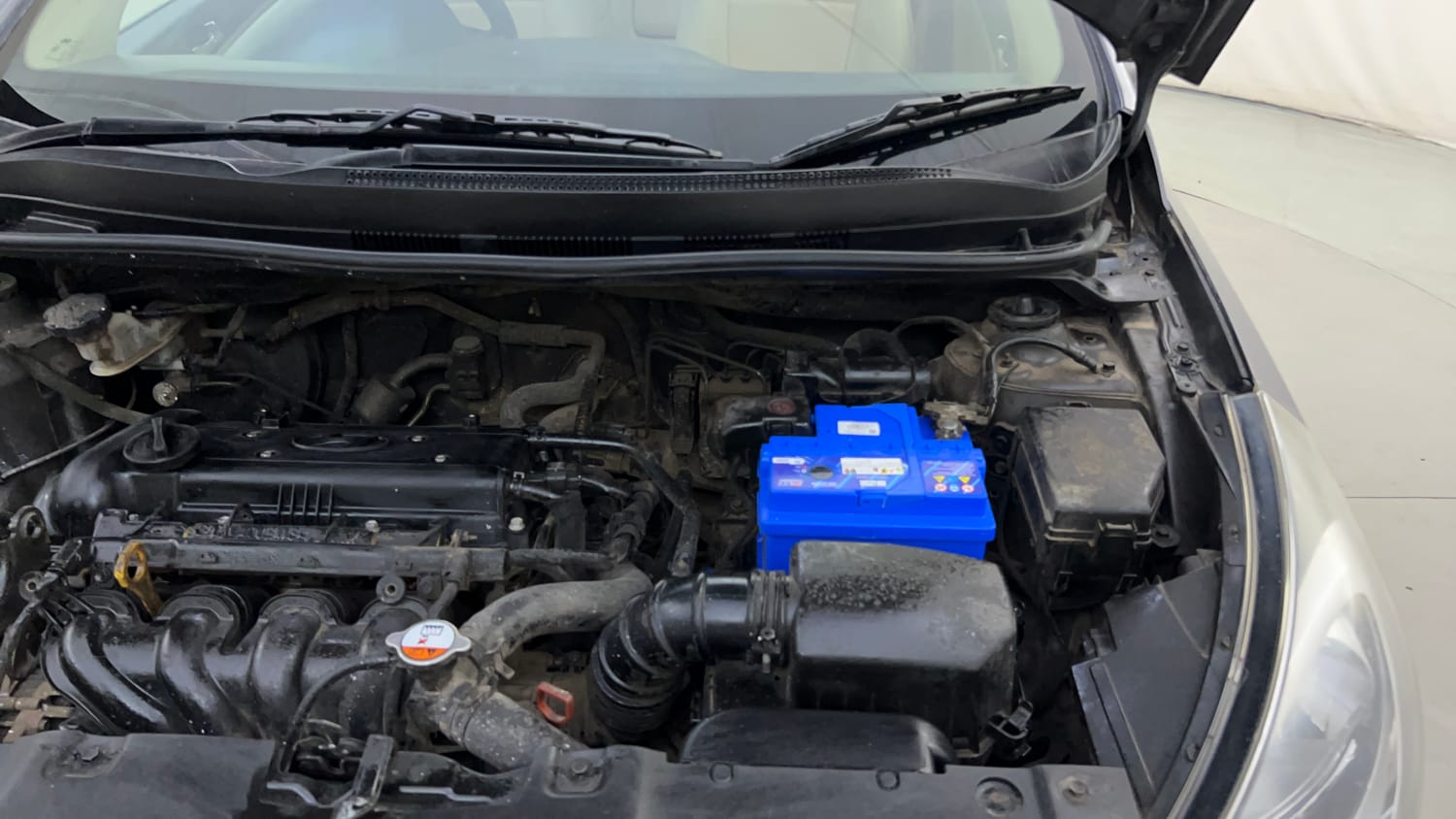 Used 2013 Hyundai Verna Fluidic 1.6 VTVT SX Opt AT Petrol Automatic engine ENGINE LEFT SIDE HINGE & APRON VIEW