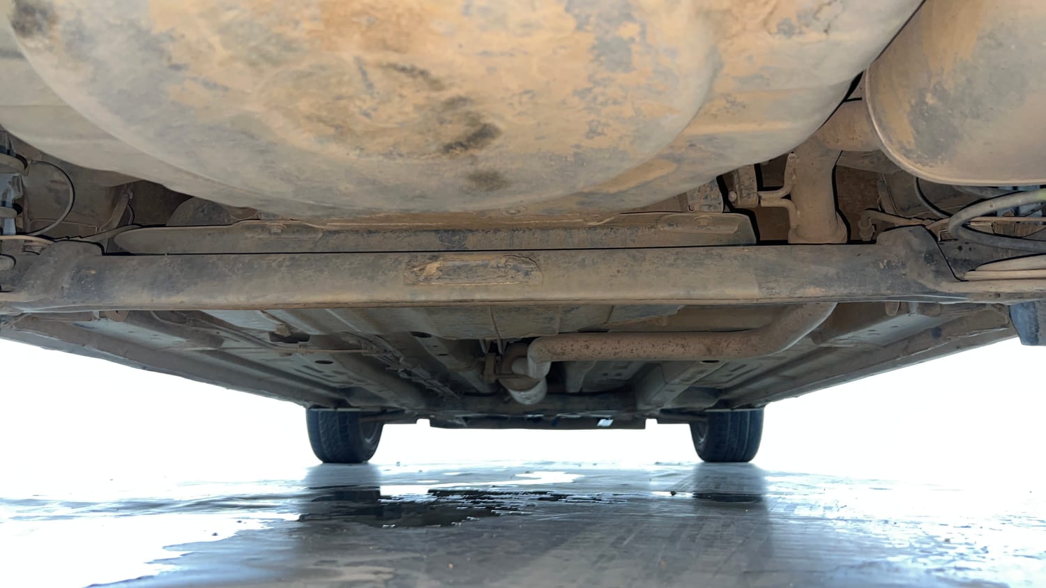Used 2022 Tata Altroz XZ i-Turbo Petrol Petrol Manual extra REAR UNDERBODY VIEW (TAKEN FROM REAR)